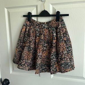 American Eagle floral mini skirt / small